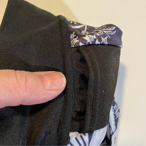 Lotus Capri leggings SZ S, GUC, beautiful! Has pockets on hips, shiny! - Picture 4 of 6